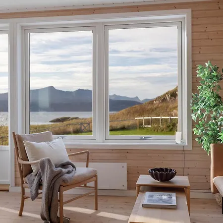 Arctic Retreat * Brensholmen