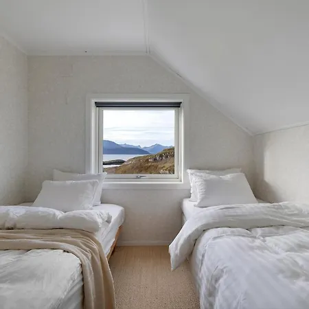 Arctic Retreat Willa Brensholmen